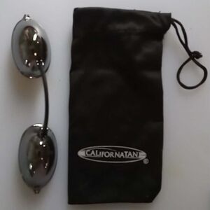 Free Dessert Sun Tanning Eye Peice With Carrying Case